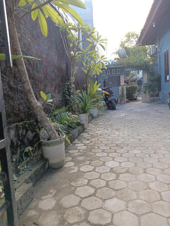 Ayu Homestay Kuta  Esterno foto