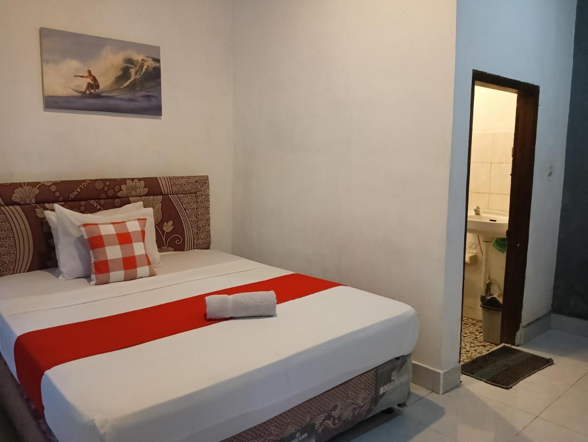 Ayu Homestay Kuta  Esterno foto
