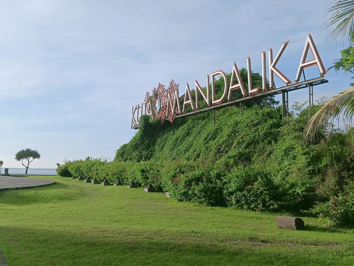 Ayu Homestay Kuta  Esterno foto